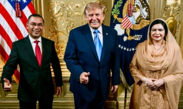 প্রকাশ পেল ট্রাম্পের সঙ্গে প্রধানমন্ত্রী তারেক রহমানের নৈশভোজের ছবি
