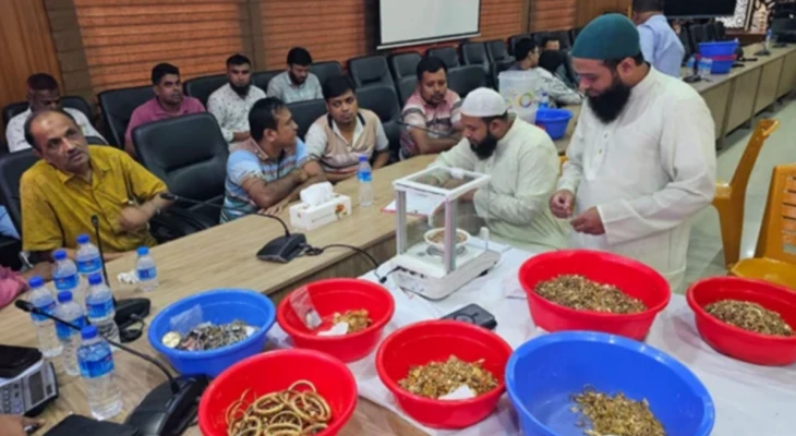 পাগলা মসজিদের দানবাক্সে মিলল ১ হাজার ৪৪ ভরি স্বর্ণ